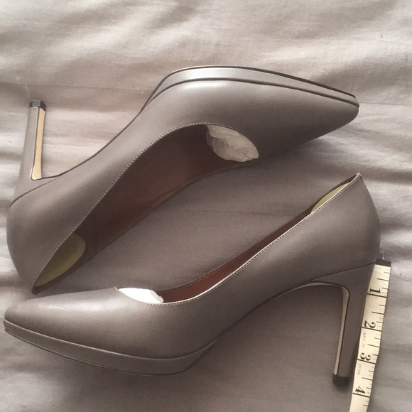 Cole Haan Idala Pump II. 10B - Picture 2 of 7